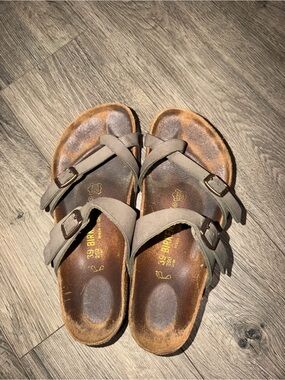 Birks Size 39